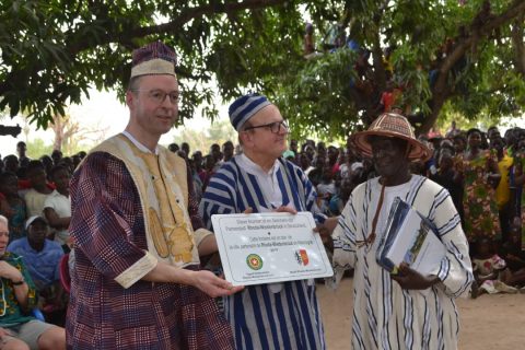 Article : Jumellage canton d&rsquo;Adjengré et Rheda-Wiederbrück: le maire Theo Metterborg en visite à Adjengré